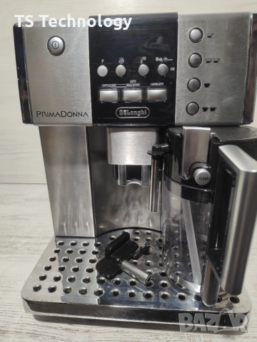 Кафеавтомат - робот Delonghi PRIMADONNA ESAM 6600 с кана / Капучино, снимка 7 - Кафемашини - 53039016