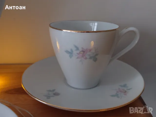 Сервиз за кафе KPM 1952 година , снимка 4 - Сервизи - 47985730