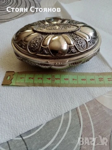 Кутия за бижута , метална, снимка 2 - Антикварни и старинни предмети - 50501793