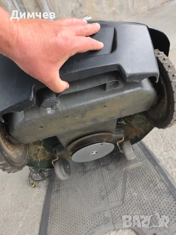 косачки робот Husqvarna 220 AC, снимка 3 - Градинска техника - 50163557