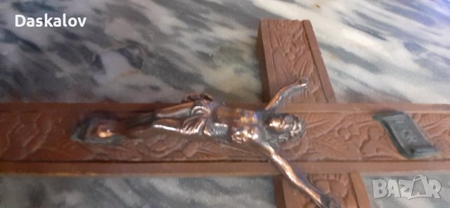 Продавам дървен кръст , снимка 3 - Декорация за дома - 39229561