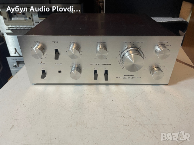 Sanyo DCA 1001 Solid State Stereo Pre Main Amplifier, снимка 5 - Ресийвъри, усилватели, смесителни пултове - 44751643