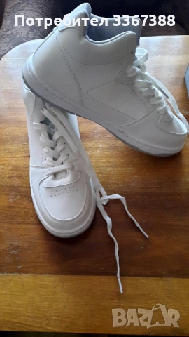 Продавам нови маратонки