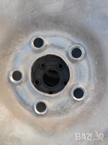 Гуми с джанти 185/60 R15, снимка 3 - Гуми и джанти - 49239204