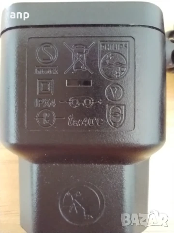 Зарядно за тримери Philips 15V, 5.4W, снимка 2 - Друга електроника - 51359397