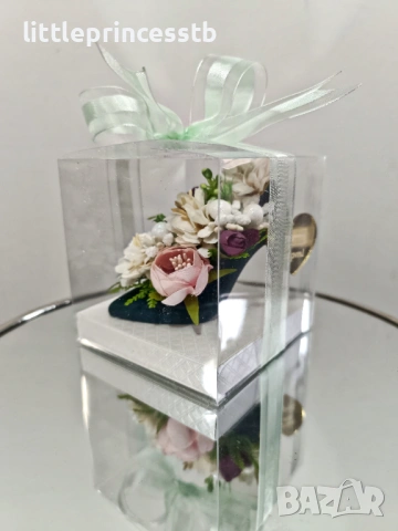 Подаръци за 8-ми март, елегантни обувки с цветя , снимка 13 - Изкуствени цветя - 53573246