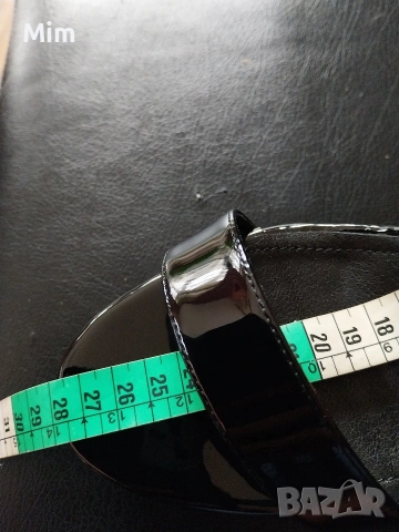 Резервирани 42 Черни ,лачени сандали с ток 16,5, снимка 11 - Сандали - 53269625