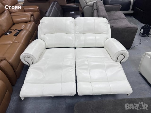 Бял кожен диван двойка с ръчен релаксиращ механизъм, снимка 7 - Дивани и мека мебел - 41376680