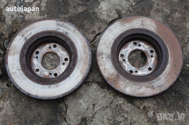 Предни спирачни дискове Хонда акорд 7 2.2 и-цтди 140кс комби 04г Honda accord 7 2.2i-ctdi 140hp 2004, снимка 2 - Части - 44303838