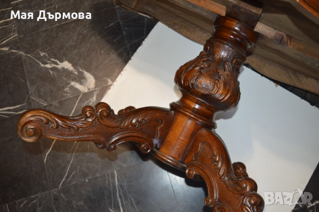 старинна маса с  дърворезба, снимка 3 - Маси - 49047411