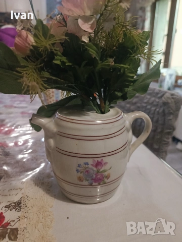 Ретро Български порцеланов чайник, снимка 2 - Декорация за дома - 53830613