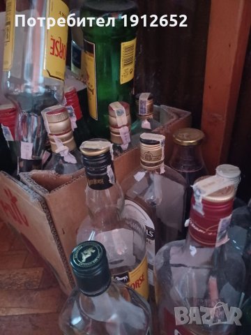 продава бутилки от алкохол-празни.от шотландско и ирландско 3уиски без дозатор-свободен отвор на бут, снимка 5 - Други стоки за дома - 31590818