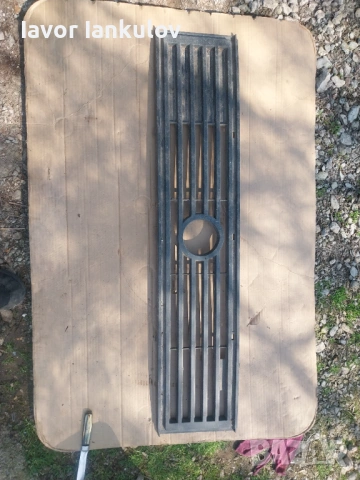 Предна решетка за Фолксваген LT 28 1988 год.