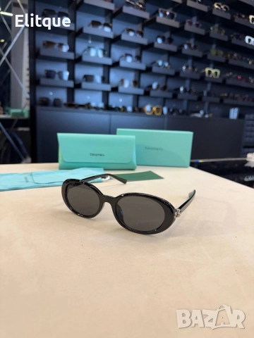 очила с черен обикновен калъф и ув защита vehla dita, снимка 2 - Слънчеви и диоптрични очила - 52908057