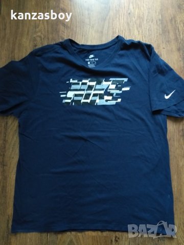 nike - страхотна мъжка тениска КАТО НОВА, снимка 2 - Тениски - 36027633