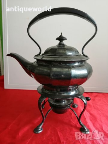 Стар Посребрен Английски Викториански Чайник с Подгряване, снимка 1 - Антикварни и старинни предмети - 41962097