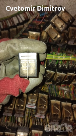 релета електронна скрап , снимка 2 - Друга електроника - 53204663