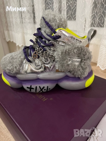 Уникални, топли, различни, леки кецове, снимка 2 - Кецове - 52804928