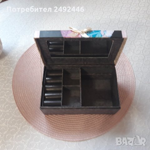 Кутия за бижута , снимка 2 - Други - 33864513