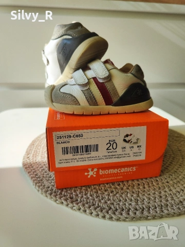 обувки Biomechanics 