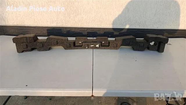 Абсорбер на предна броня Kia Xceed X-Ceed Facelift година 2022 код 86520-J7PAO, 86520J7PAO , снимка 3 - Аксесоари и консумативи - 47758132