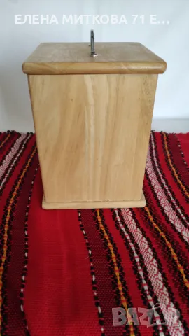 Кутия за захар от масивно дърво с гумено уплътнение на капака и метална дръжка, снимка 2 - Аксесоари за кухня - 49919885