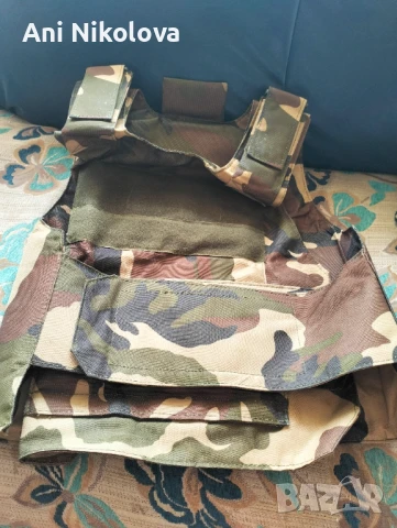 Тактическа жилетка