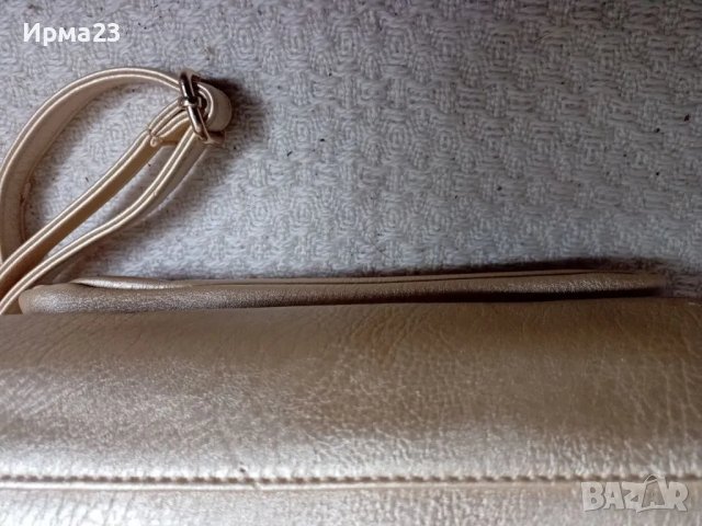 Дамска златиста чанта, снимка 6 - Чанти - 50317507