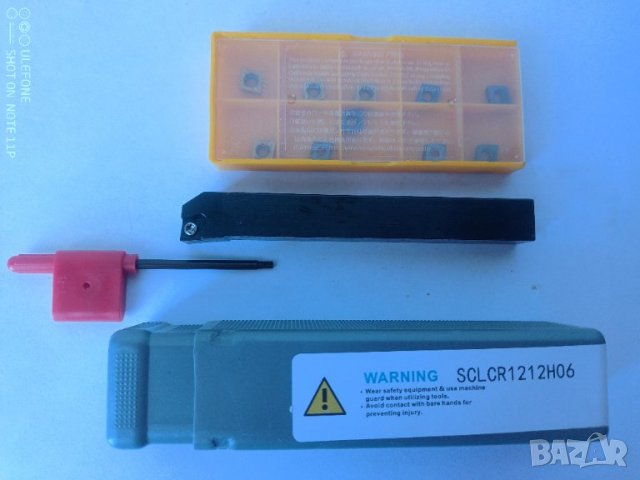 Стругарски комплект Нож SCLCR1212H06 с 10 пластини CCMT060204 и ключ, снимка 2 - Други инструменти - 39998352