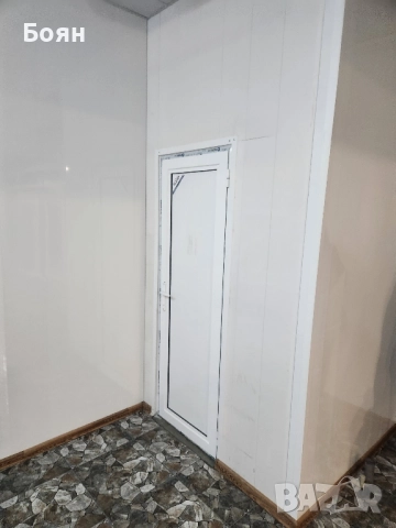 МАГАЗИН-ЦЕНТЪРА НА ГОРНА ОРЯХОВИЦА , снимка 14 - Магазини - 52281758