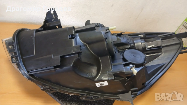 НОВ! Оригинален десен фар за Renault Clio IV Facelift / Рено Клио 4 (2016-2019), снимка 16 - Части - 53719742