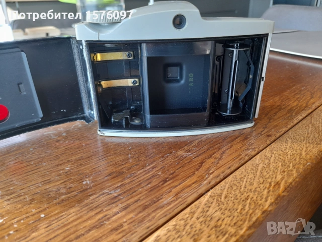 Фотоапарат Kodak Brownie 44 А (1959-1964г.), снимка 4 - Фотоапарати - 53109080