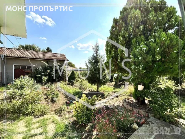 Продава се двуетажна обзаведена къща в с. Кардам, обл. Търговище, снимка 11 - Къщи - 56130540