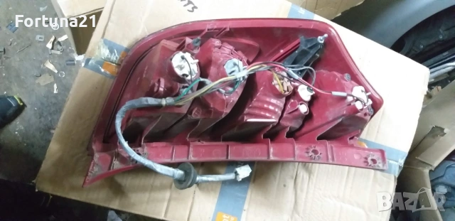 Hyundai i10 - десен стоп оригинален, снимка 2 - Части - 53250854