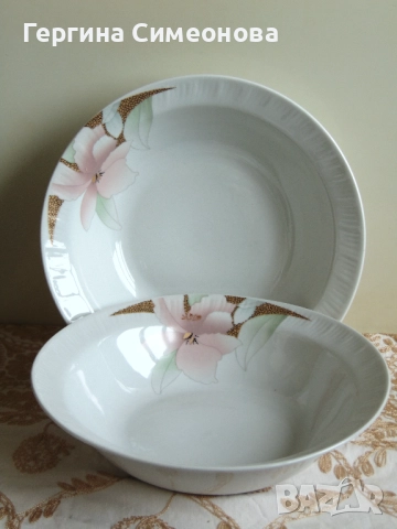 Две салатни чинии