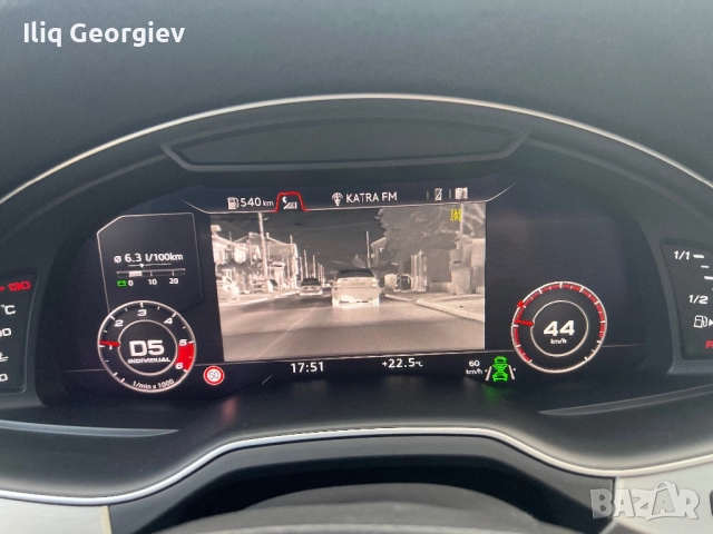 Аudi Sq7-Shadow line/22-летни/20-зимни/Реални км./Пано/Acc/diesel-hibrid/keyless/FULL/КАТО НОВА, снимка 14 - Автомобили и джипове - 52194148