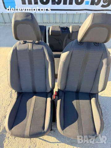 Салон, седалки предни и задни комплект от Peugeot 208 1.2 PureTech, двигател HNK, 101 кс., ск. Кутия