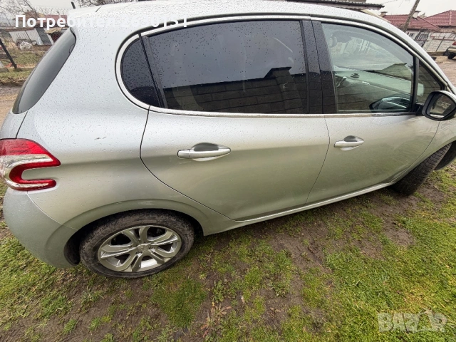 Продавам Пежо 208, снимка 6 - Автомобили и джипове - 53399050