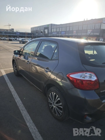 Toyota Auris Facelift - 2011г. - 6 скорости - Изключително запазена!, снимка 10 - Автомобили и джипове - 53160738