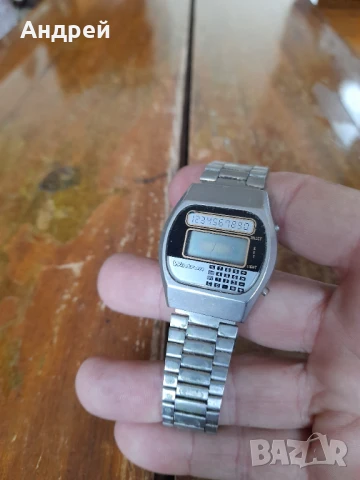 Стар електронен часовник Wintron, снимка 2 - Антикварни и старинни предмети - 50475115