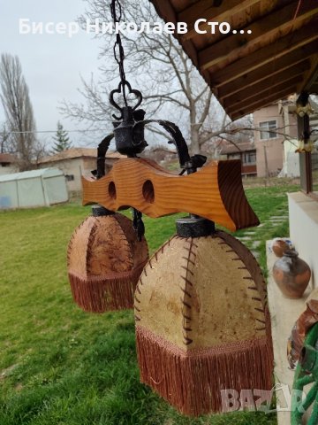 Уникален полилей с абажури от естествена кожа, дърво и ковано желязо