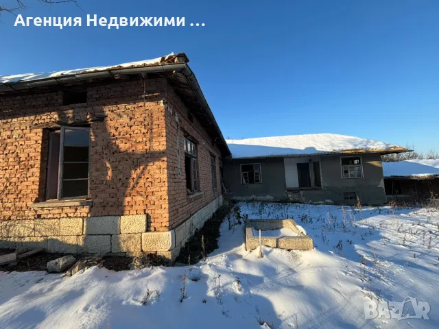 Едноетажна къща в с. Балкански, снимка 1