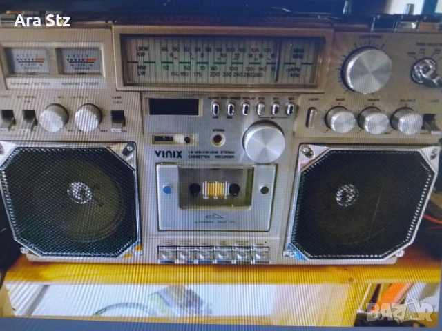 VINIX. Без аналог. Вторият е за части , снимка 2 - Радиокасетофони, транзистори - 53857445