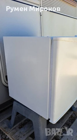 Продавам малък хладилник с камера. , снимка 2 - Хладилници - 51310511