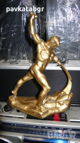 Стара бронзова пластика 1960г.