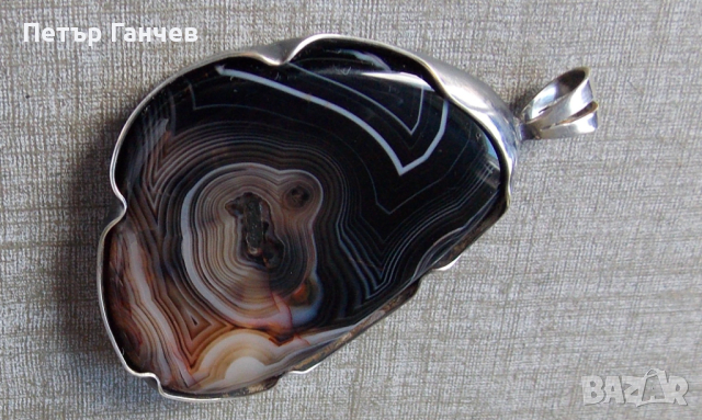 Сребърен медальон с красив  естествен Ахат , снимка 2 - Колиета, медальони, синджири - 44657519