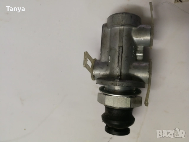 Секционен спирачен кран 100-351-4008, снимка 2 - Селскостопанска техника - 52873496