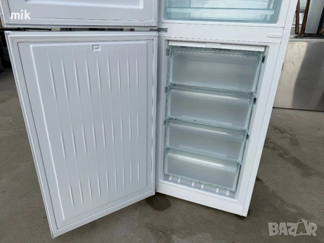 Хладилник с фризер Миеле с инверторен мотор, снимка 3 - Хладилници - 53007433