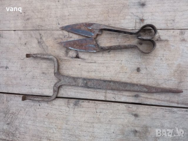 Кована ножица, снимка 1 - Антикварни и старинни предмети - 36005682