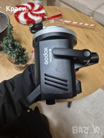 Два броя светкавици Godox MS200-V Studio Flash, снимка 3 - Светкавици, студийно осветление - 52809528